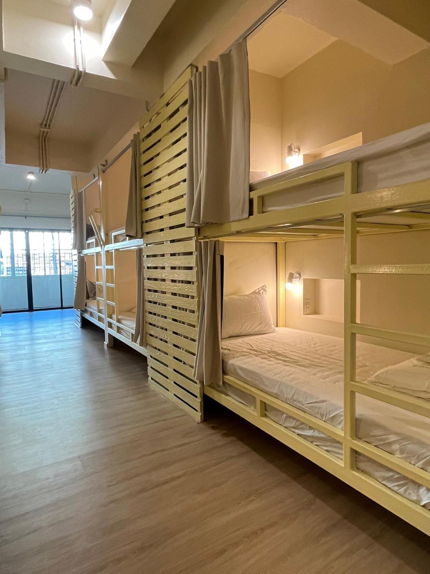 Wonderful 1 Hostel *