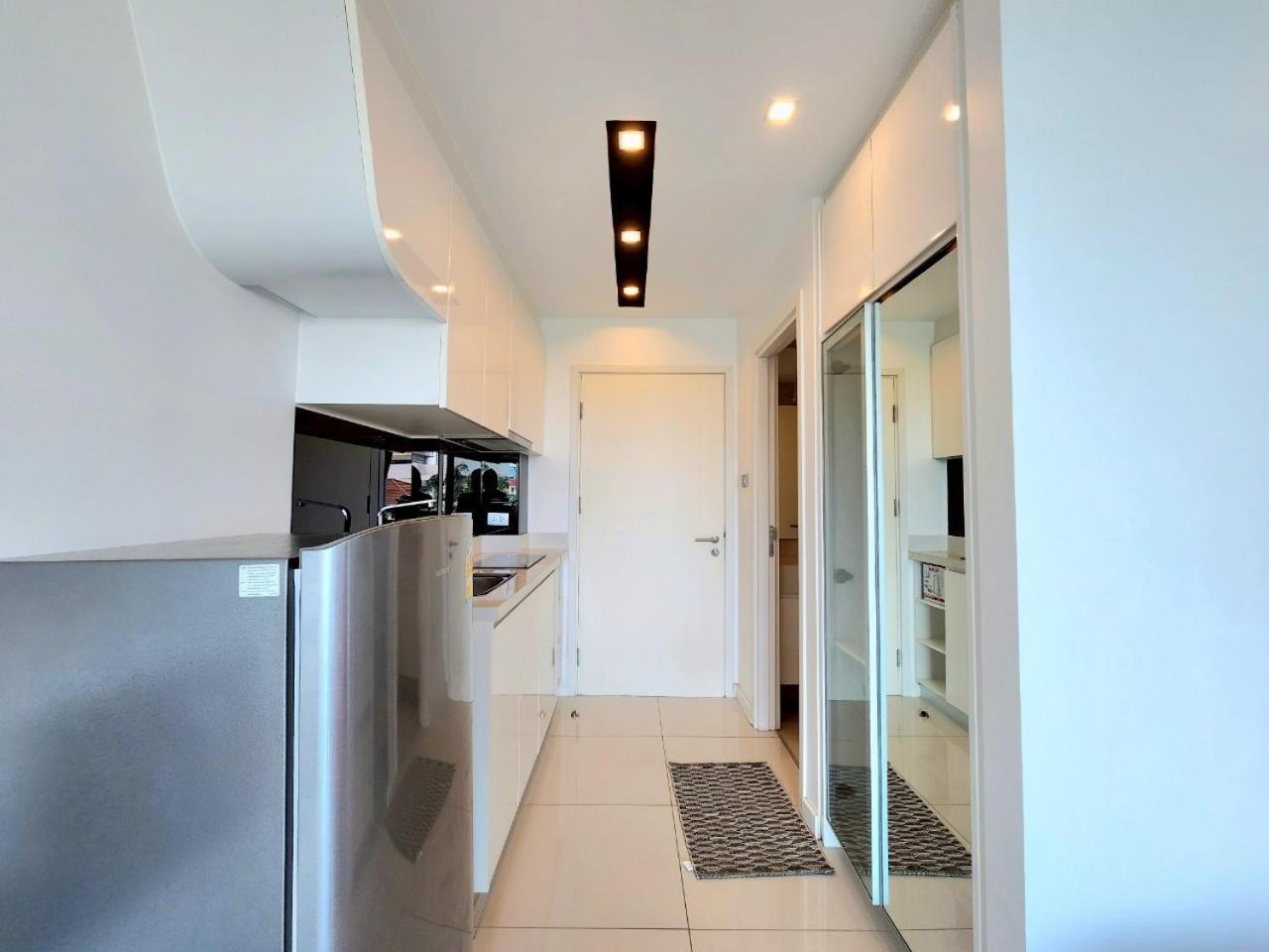 Center New Apartment Pattaya