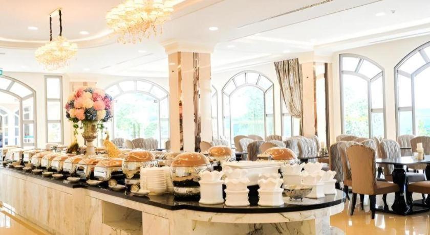 Lk Grand Empire Hotel Pattaya