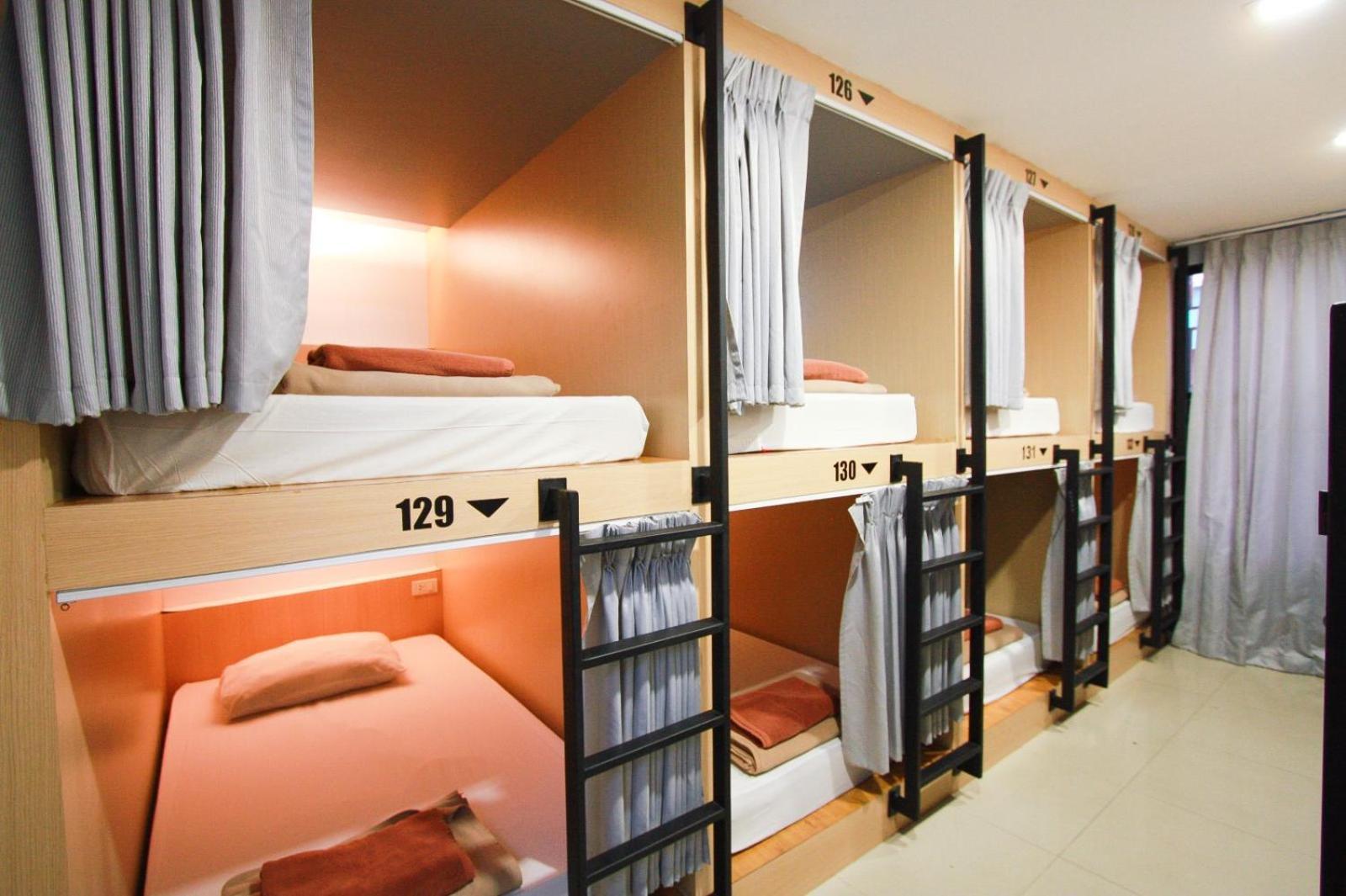 18 Coins Cafe&hostel Hotel 2*