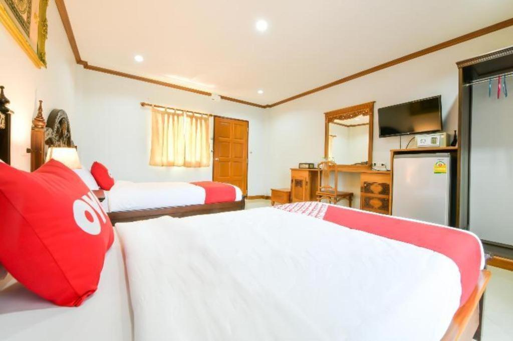 Oyo 549 Maesri Hotel 2*