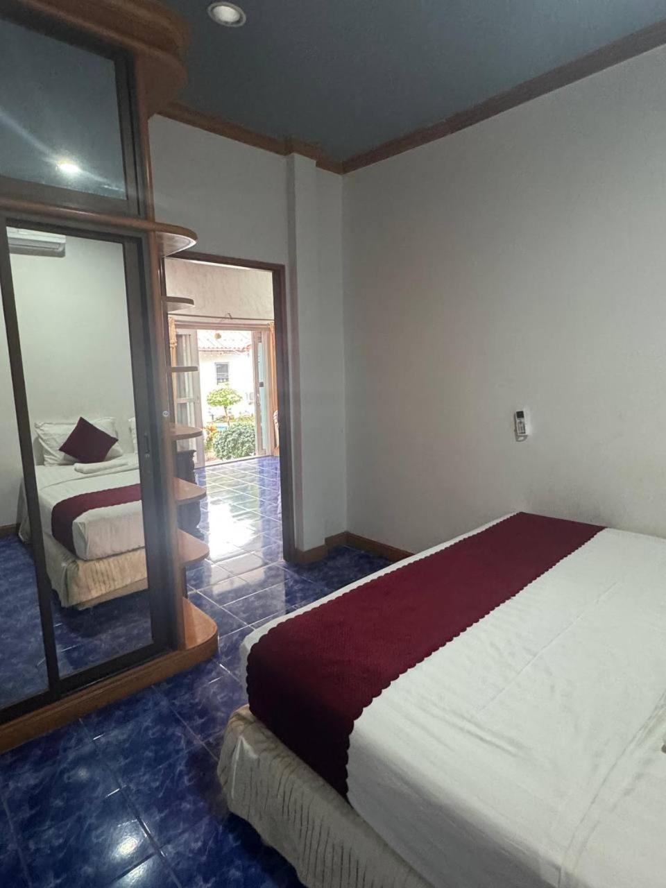 12 Bedroom Villa *