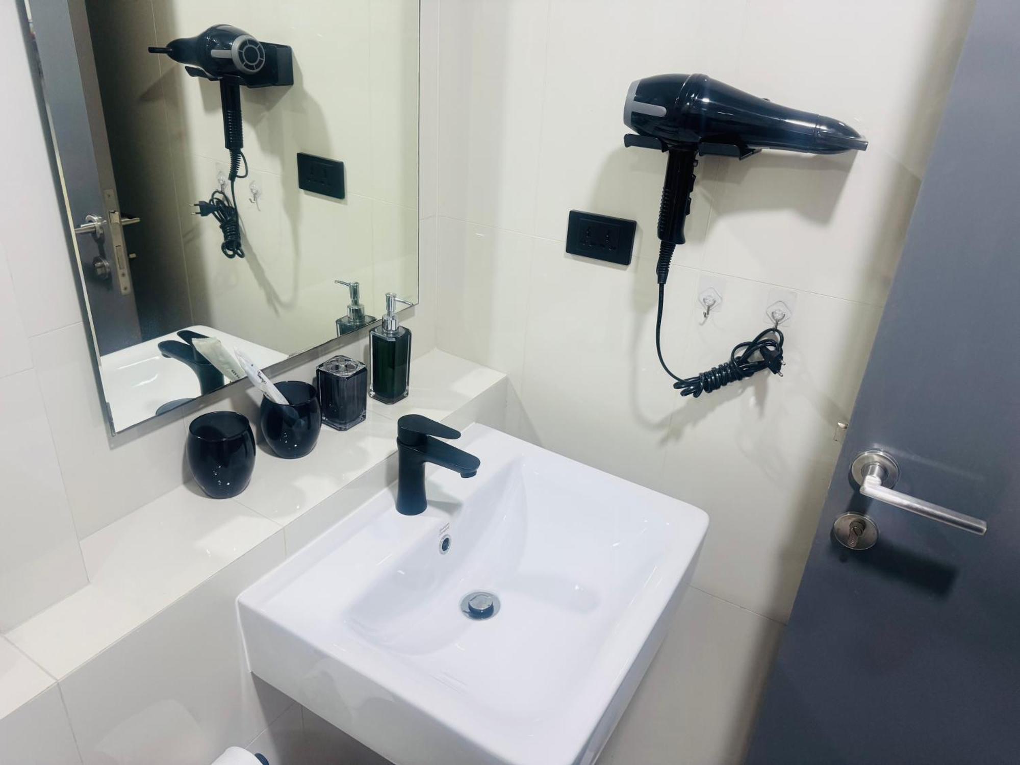 Base Perfect Spot Seaview 23 Floor Apartment Pattaya