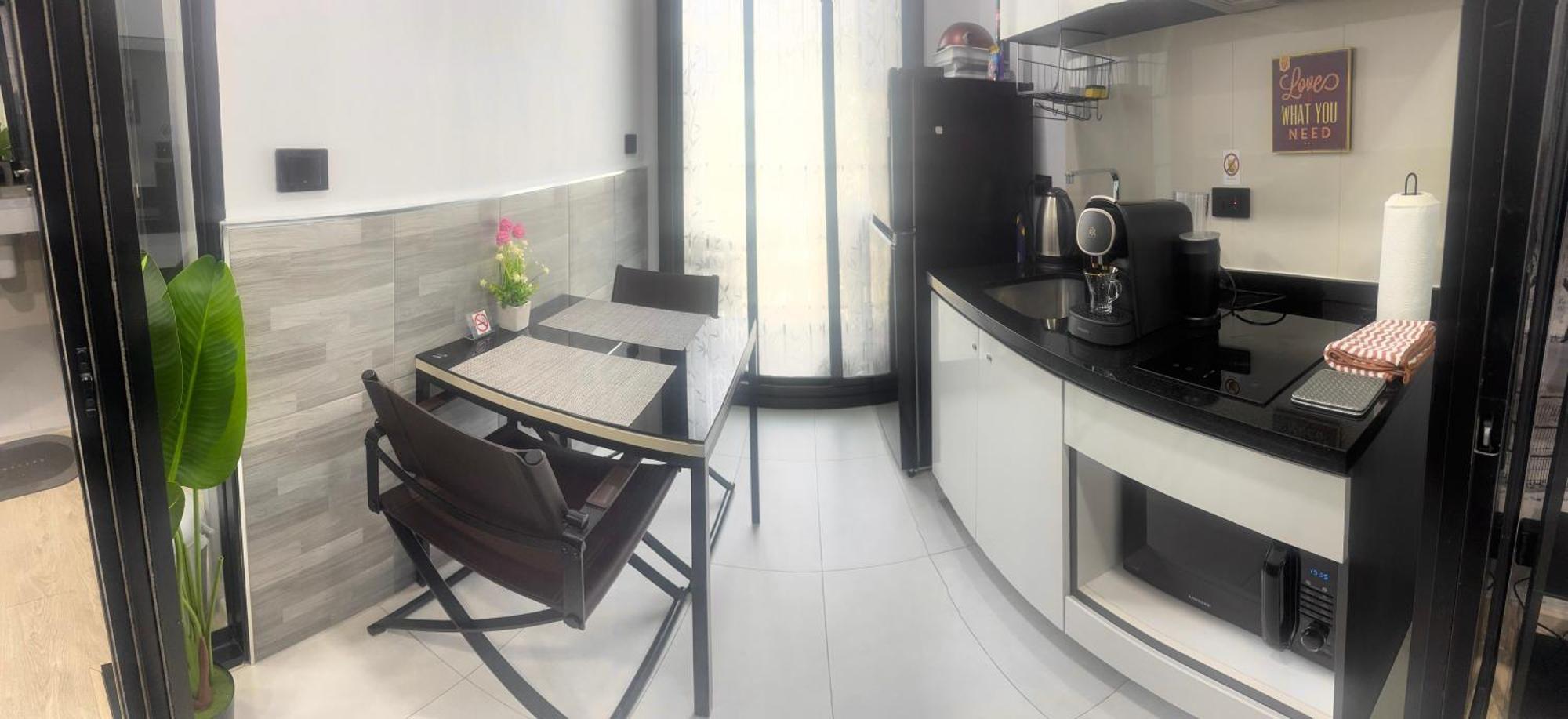 Base Perfect Spot Seaview 23 Floor Apartment Pattaya