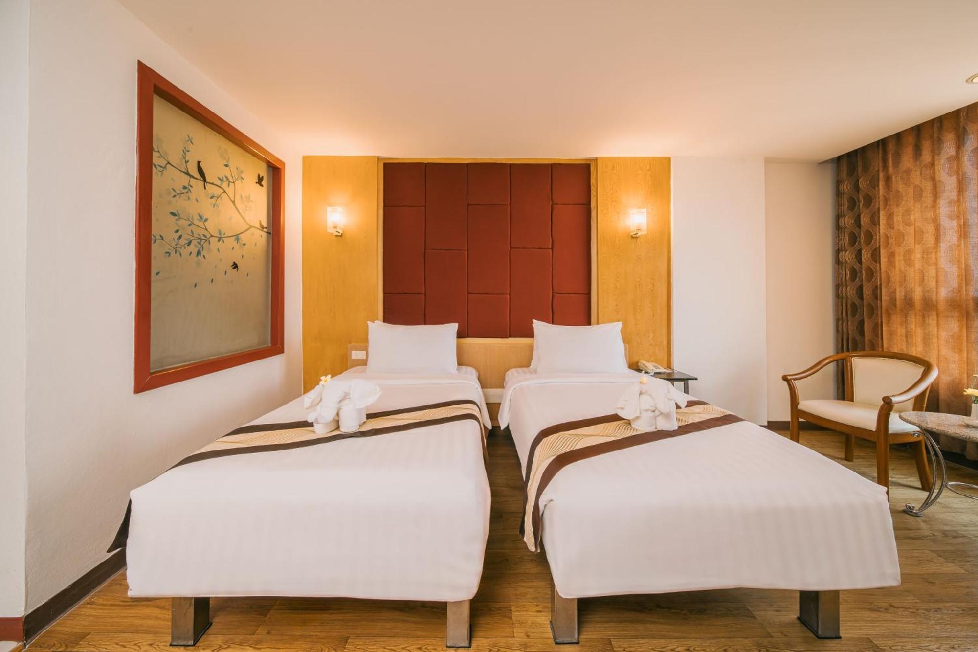 Eastern Grand Palace Hotel