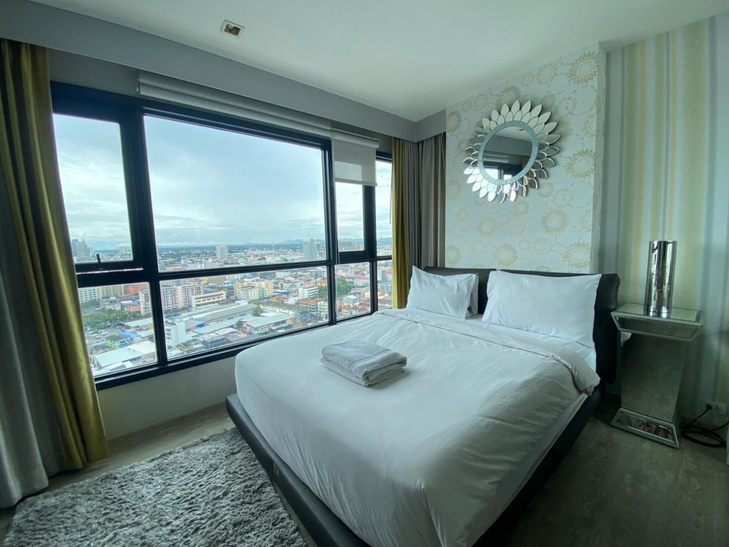 2 Bed Beautiful View Of * Pattaya