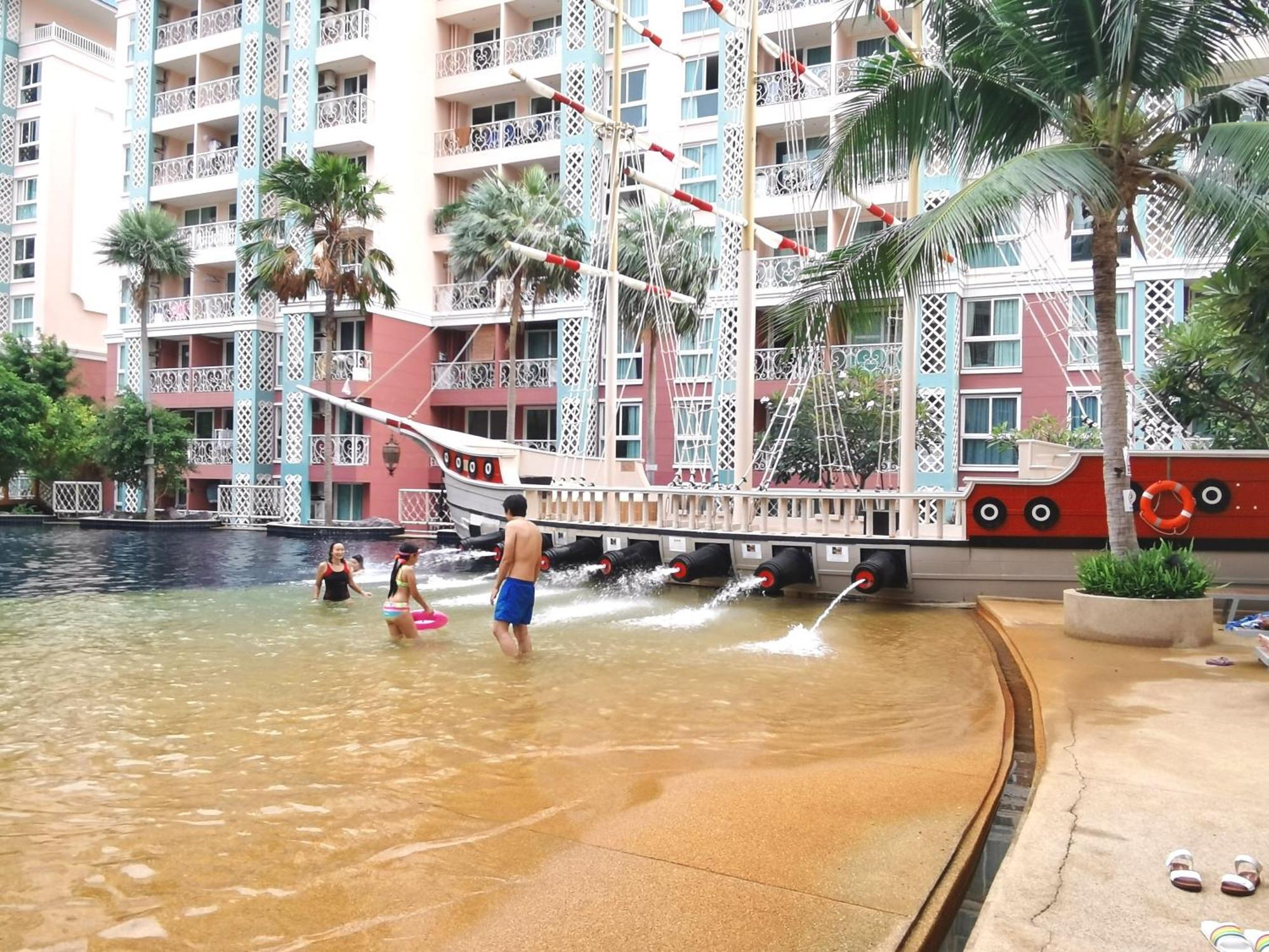 Caribbean Water Park Apartment