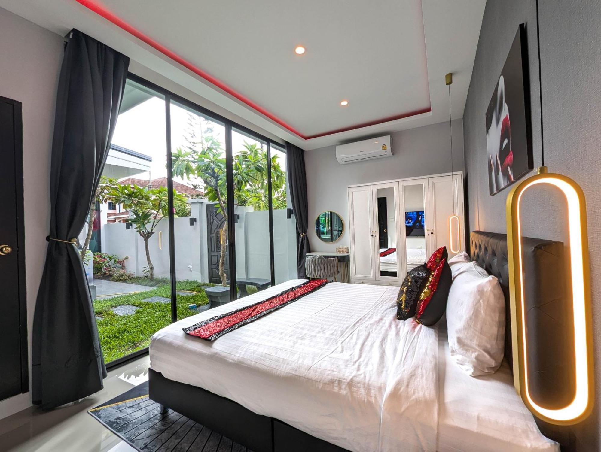 Bella 2 - 7 Bedroom Luxury Pool - 14min To Walking Street Villa Pattaya
