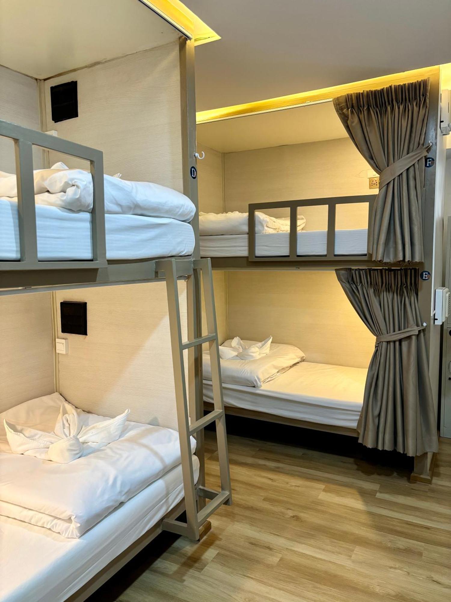 Charm At Pratumnak Hotel 3*