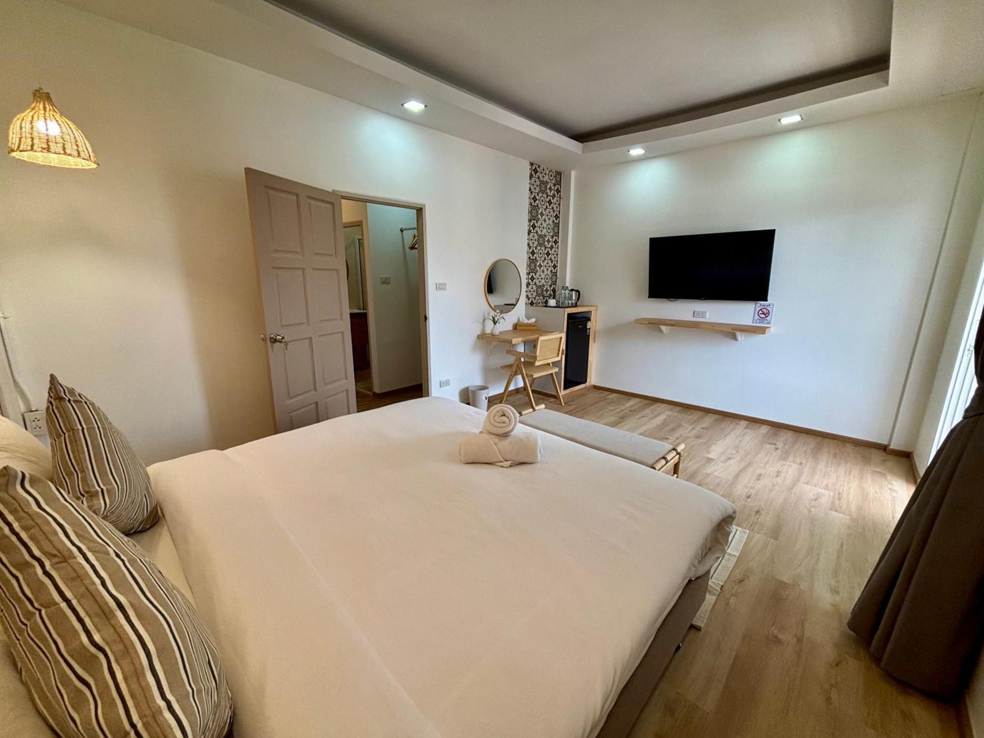 Charm At Pratumnak 3* Pattaya