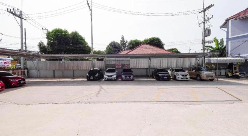 Hotel Oyo 1157 Ploy Pailin Place Pattaya