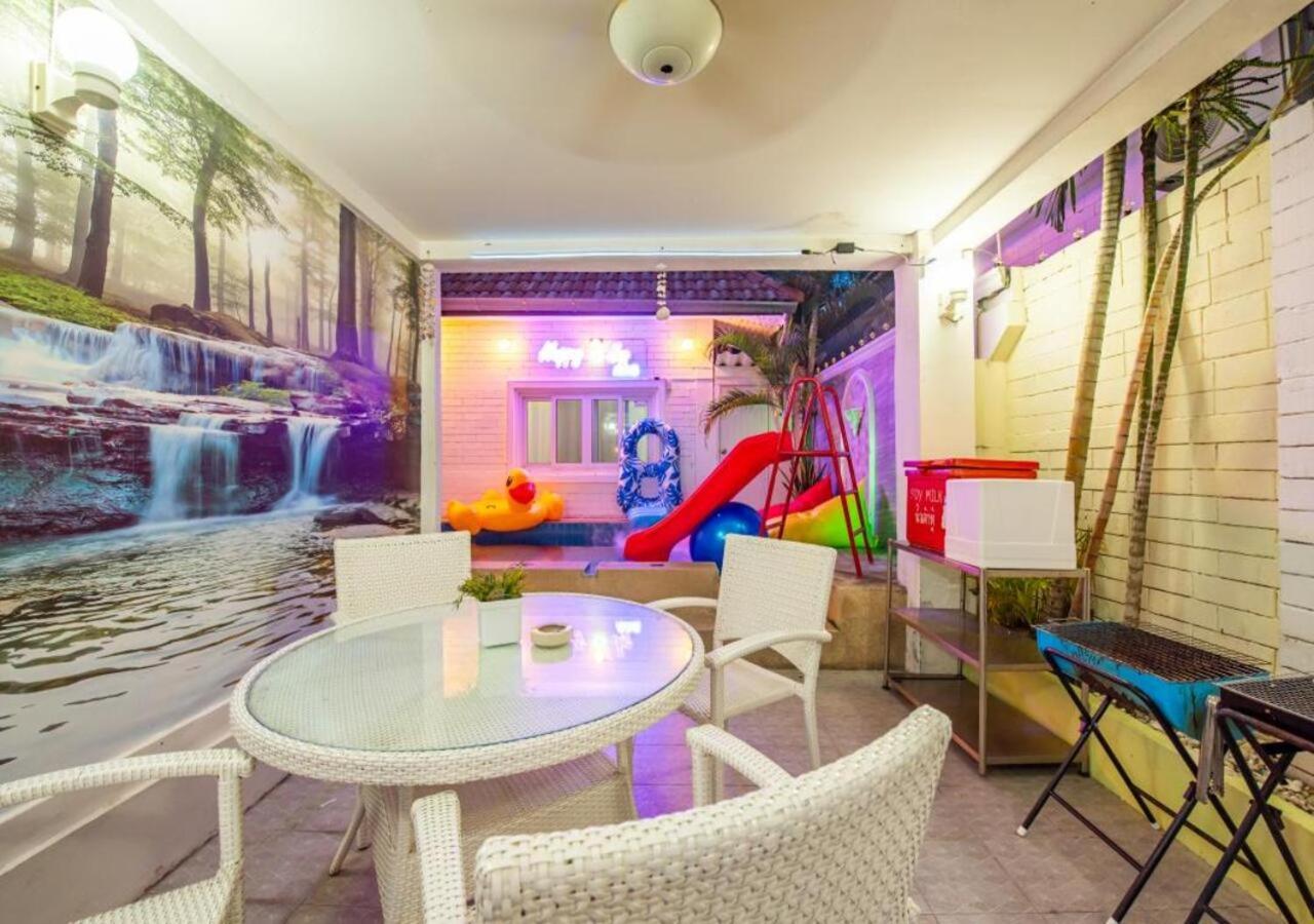 Happy N Joy Pool Near Jomtien On Thepprasit Road Villa