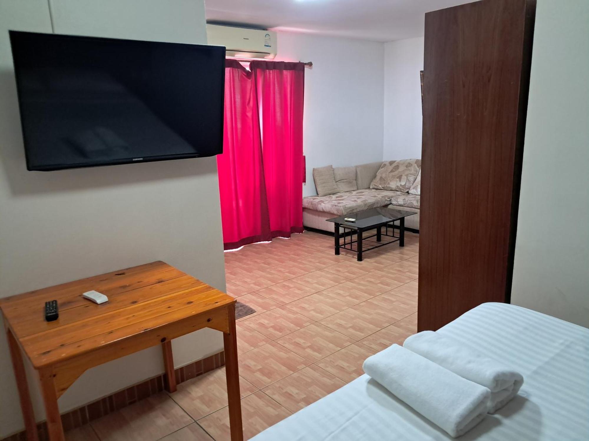 Hotel Namtip Bar & *