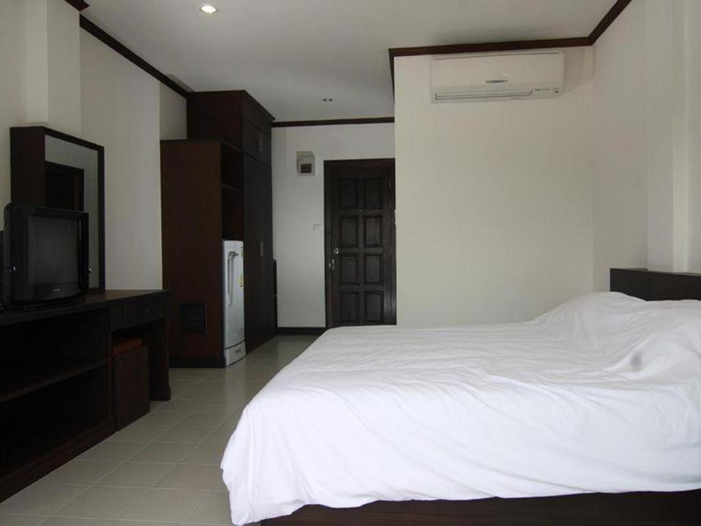 Sritrakul Place 3*