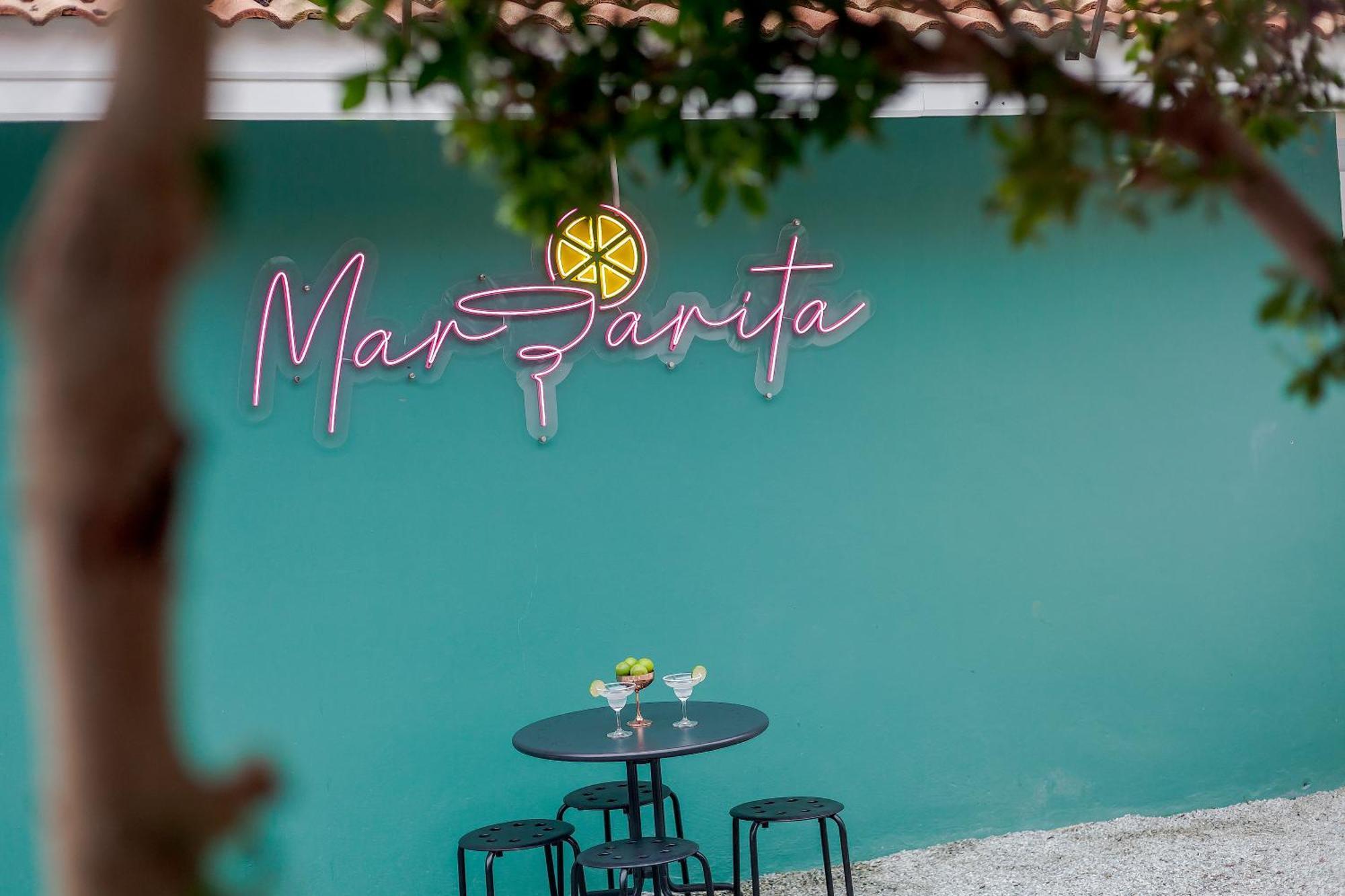 Villa Margarita Pool
