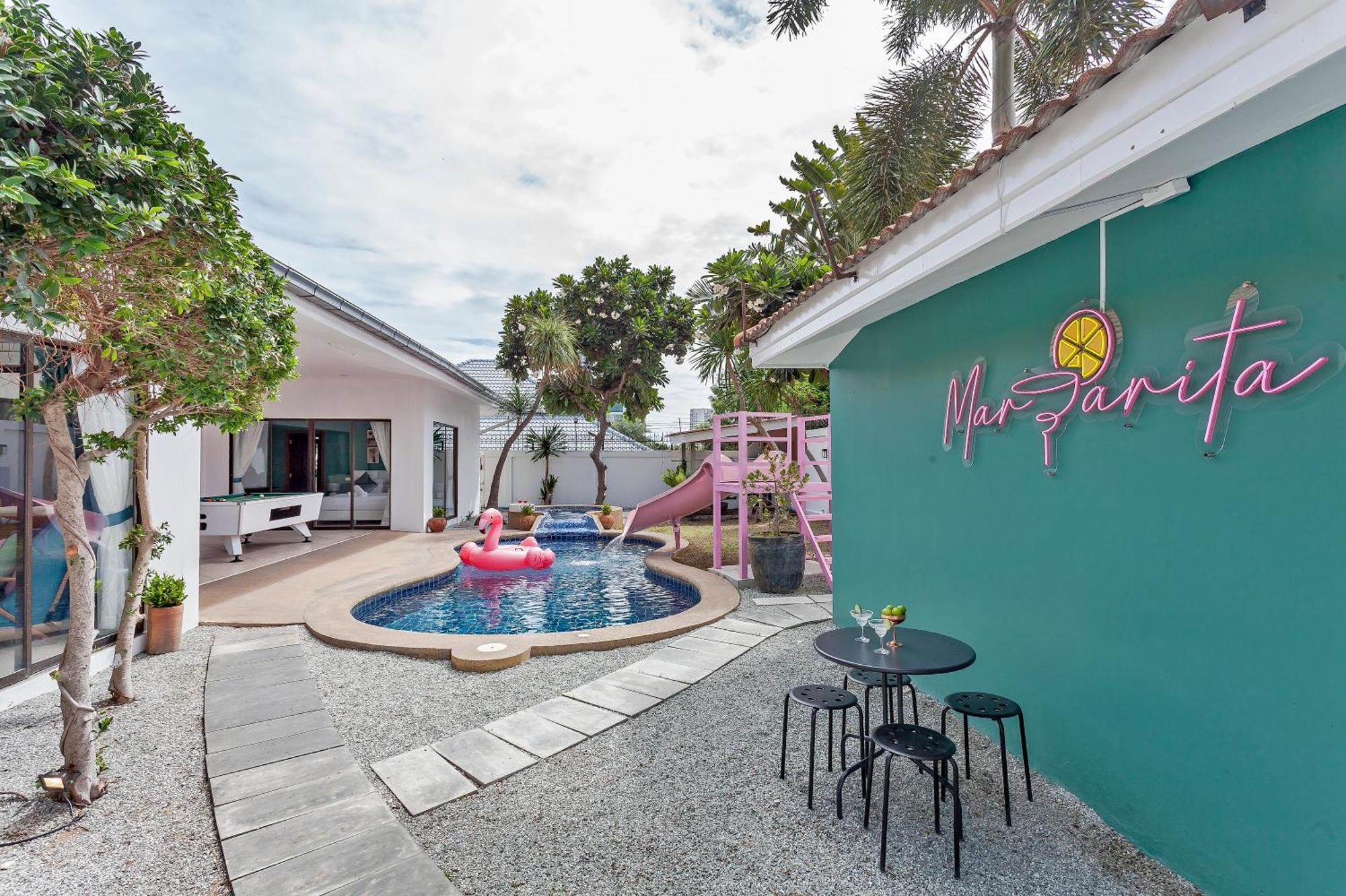 Margarita Pool *