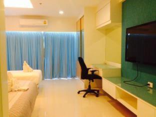 View Talay 6 By Honey Apartment