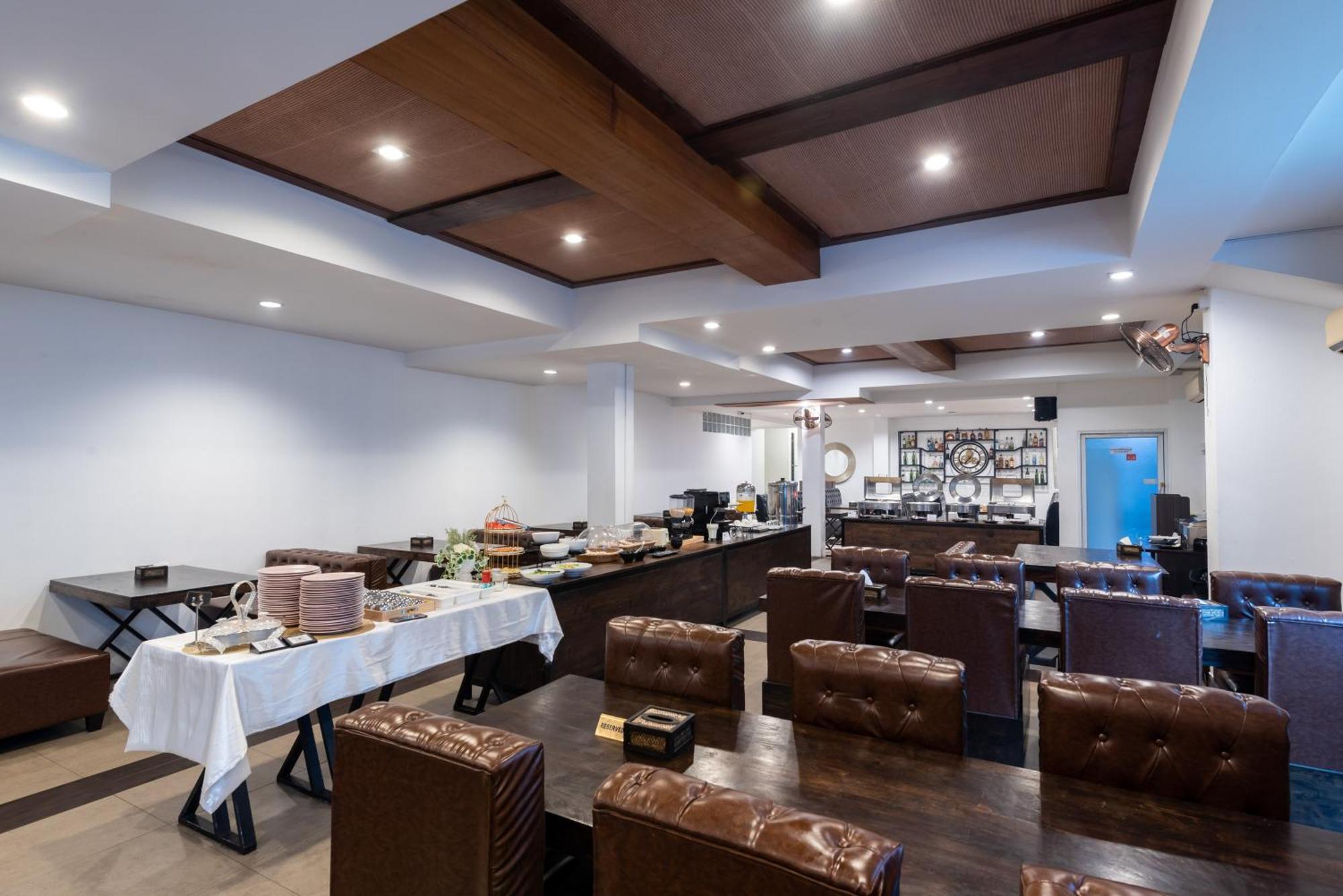 Hotel Arawana Regency North