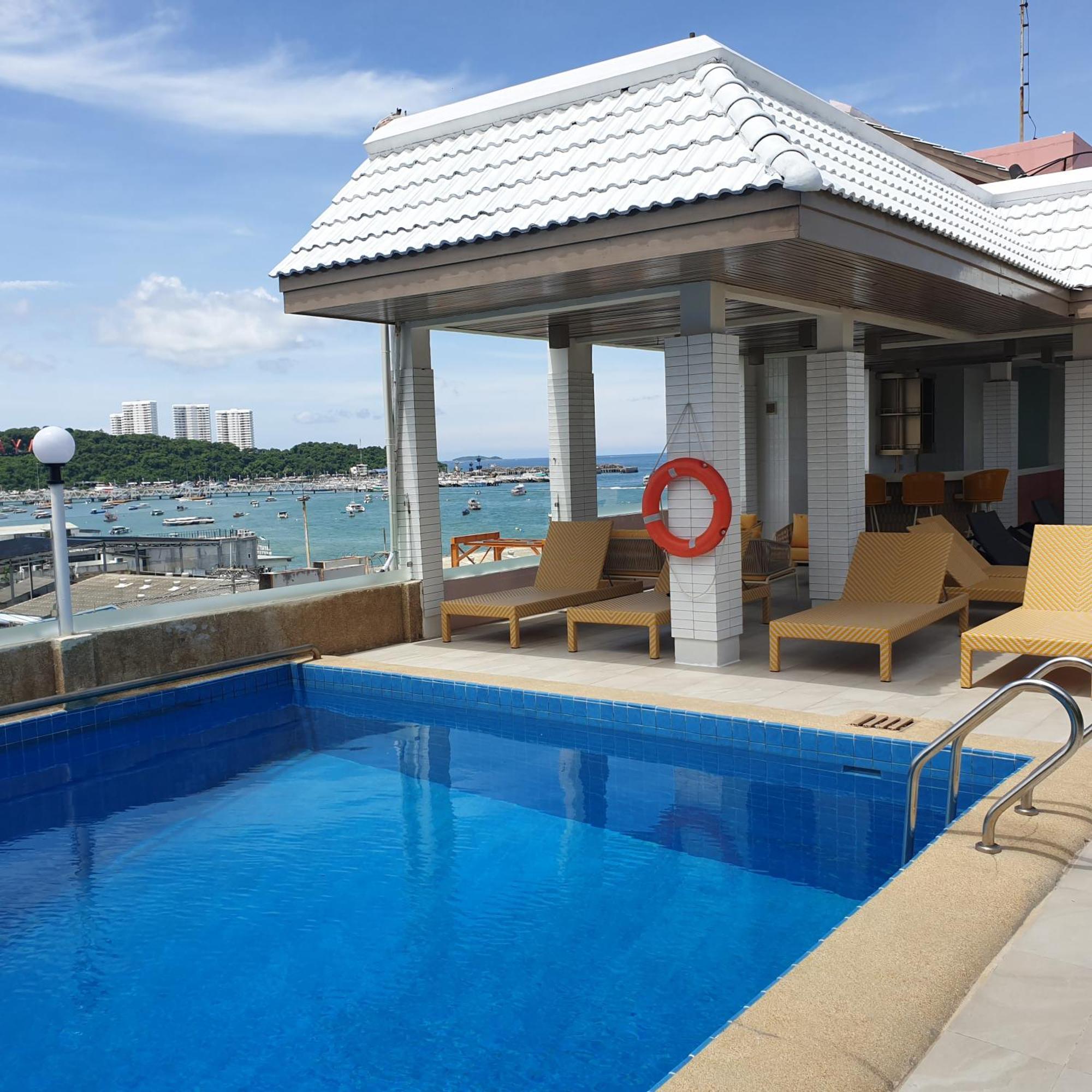 Hotel Cloudotel Walking Street Pattaya