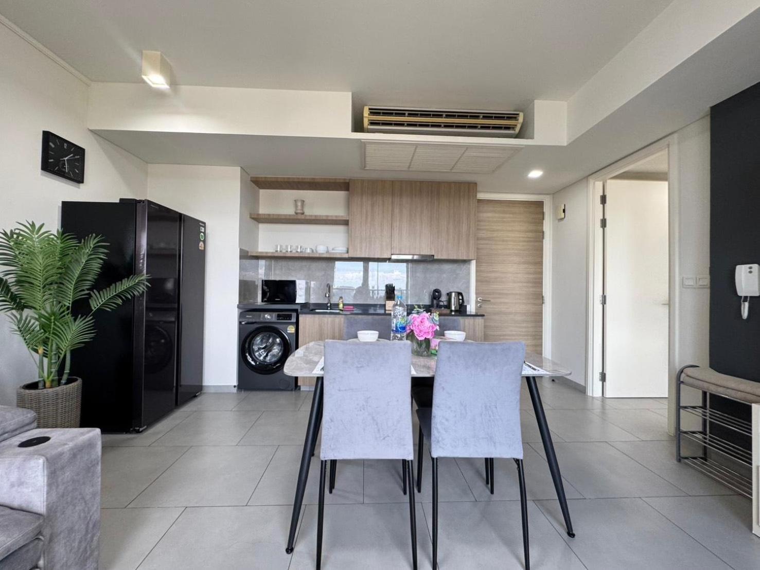 Zire Wongamat Apartment *