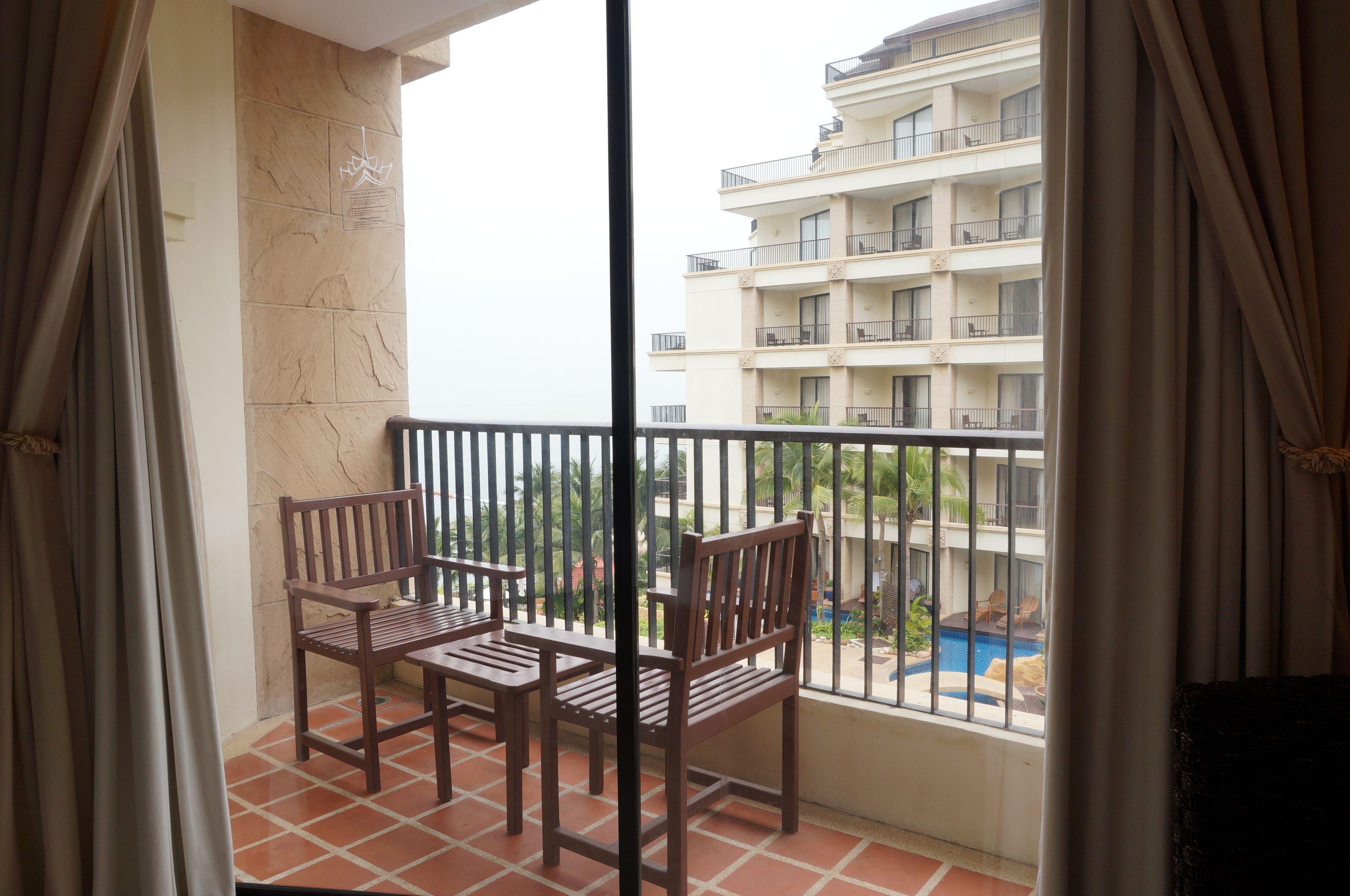 Resort Garden Cliff And Pattaya