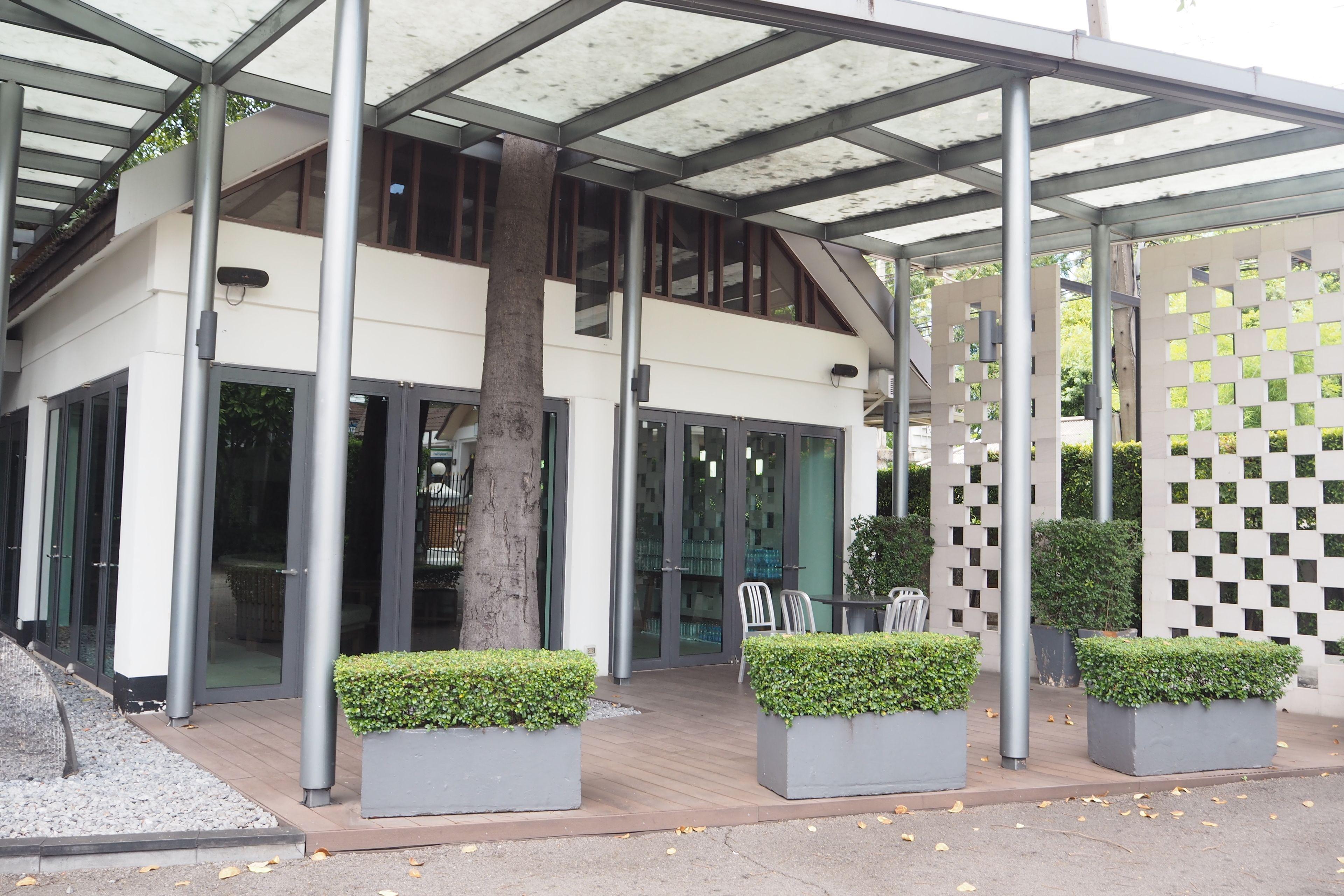 Woodlands And Resort 4*