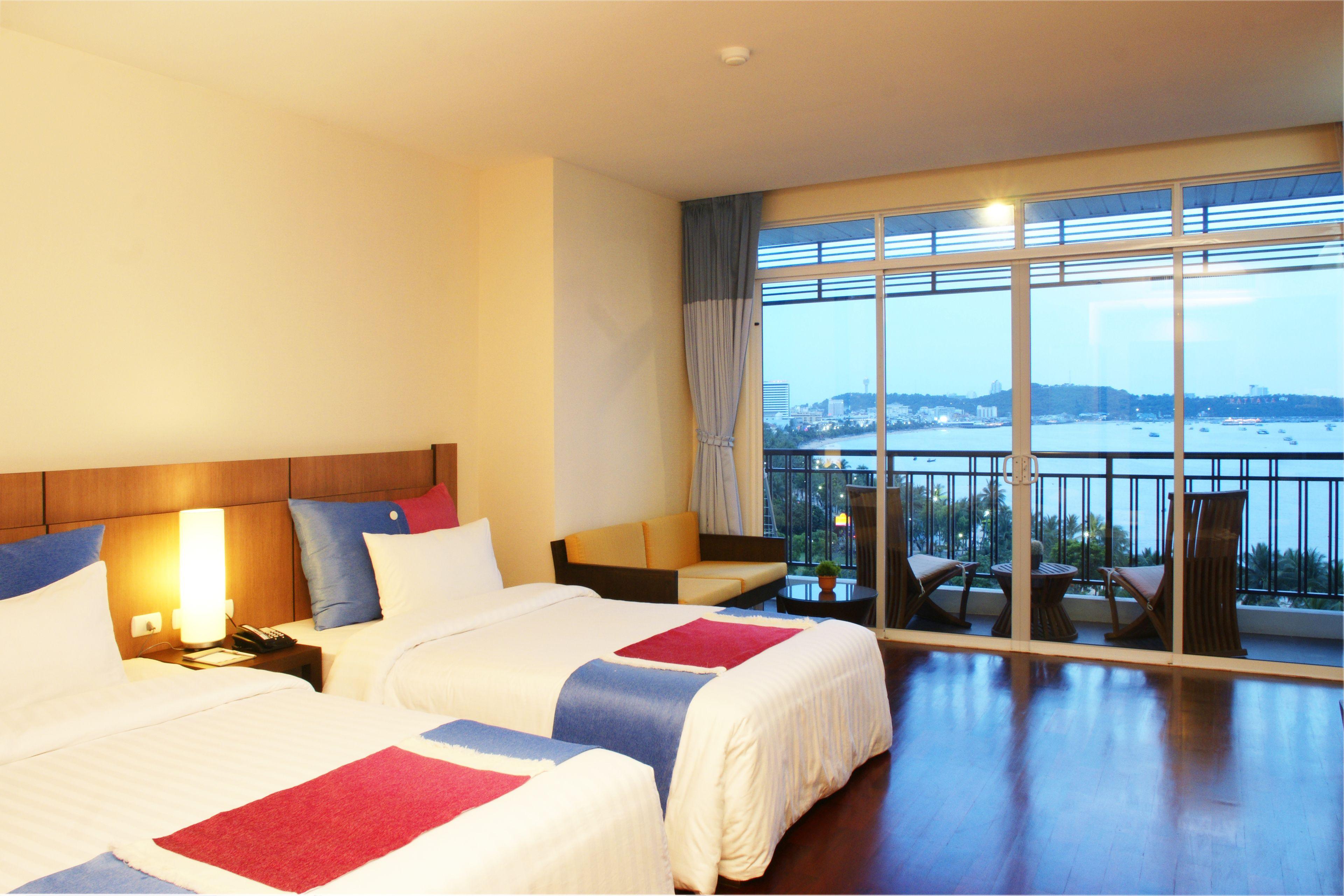 โรงแรม Discovery 4*