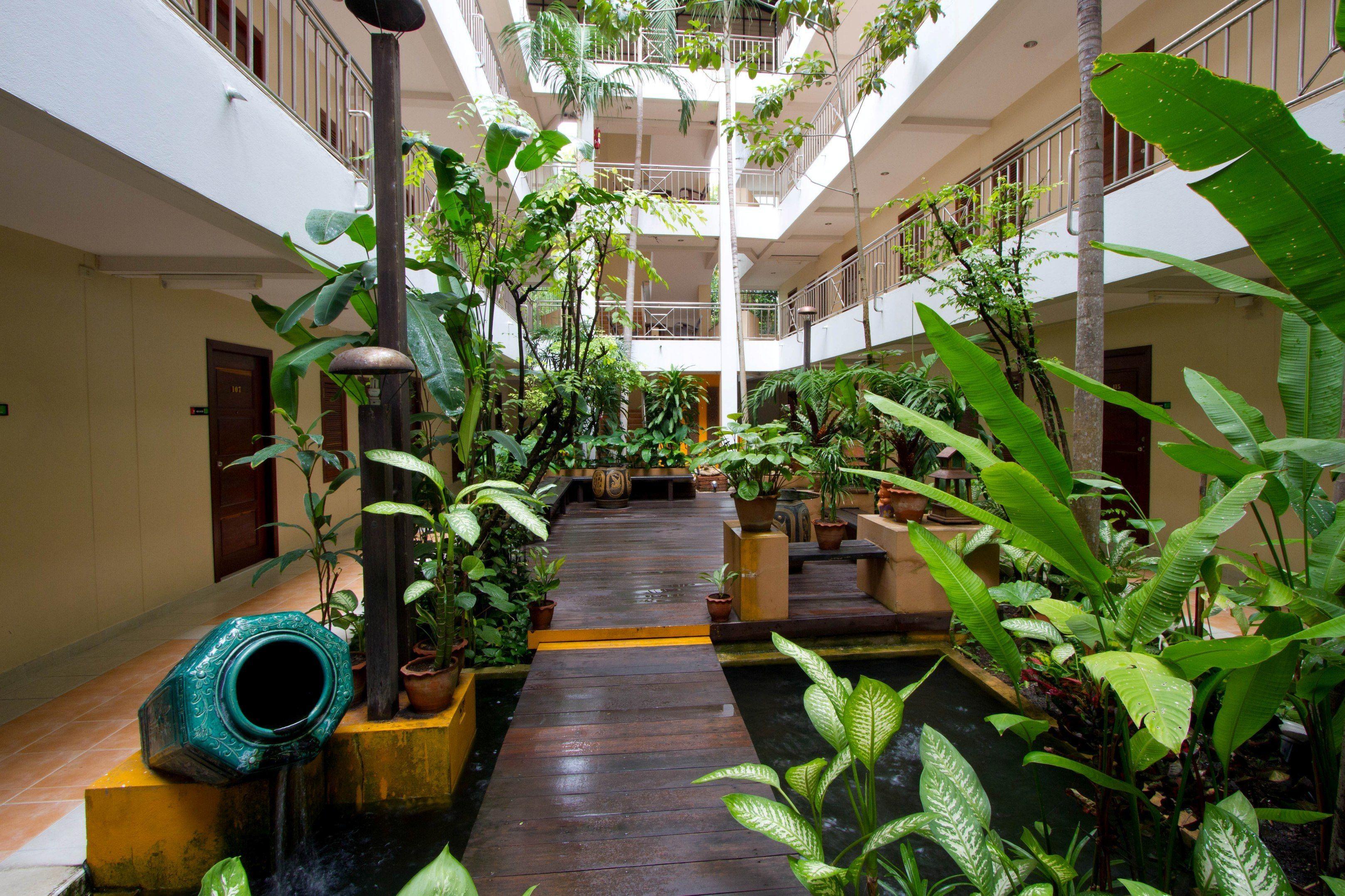 Hotel Bella 3rd Road 3*