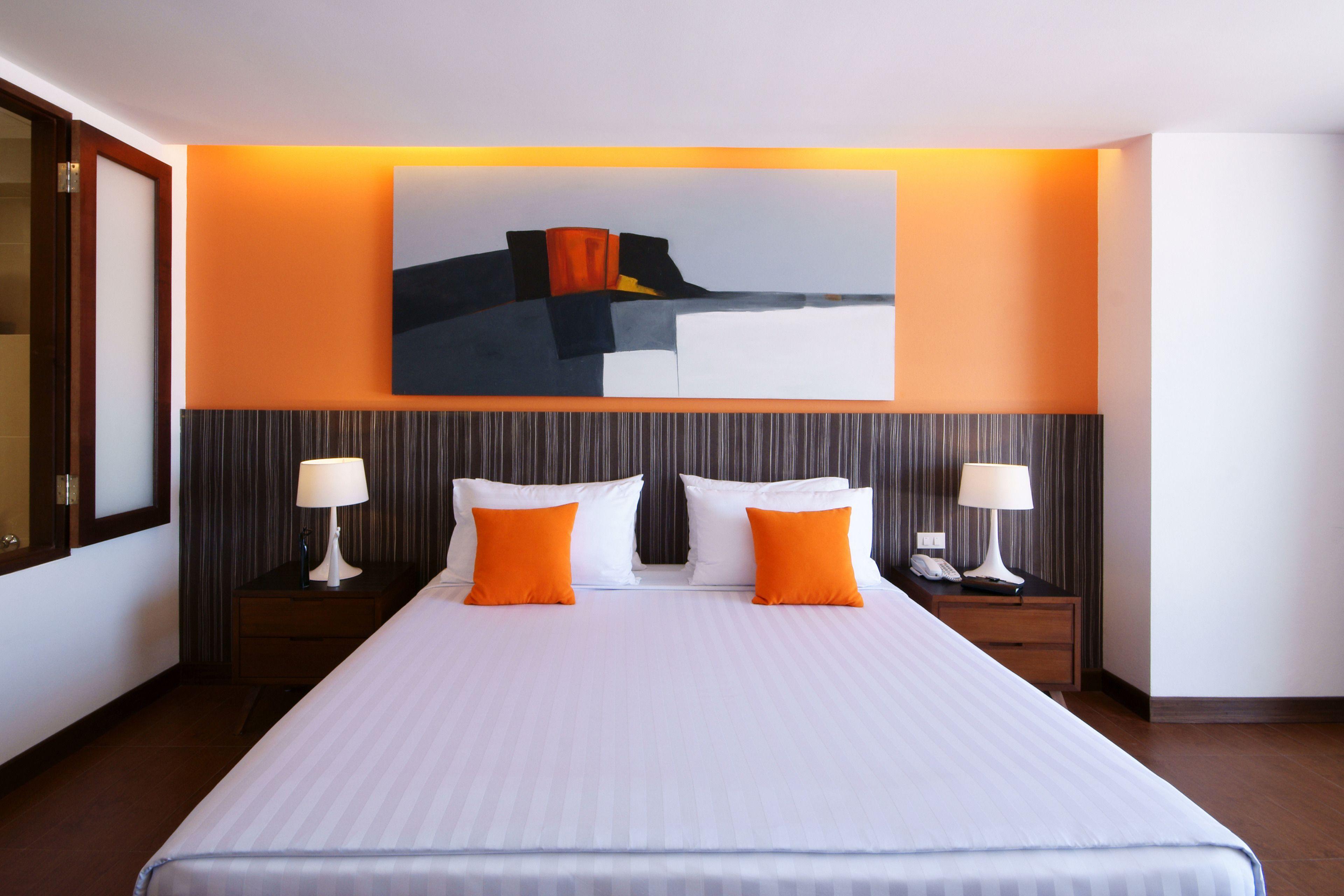 J โรงแรม Pattaya