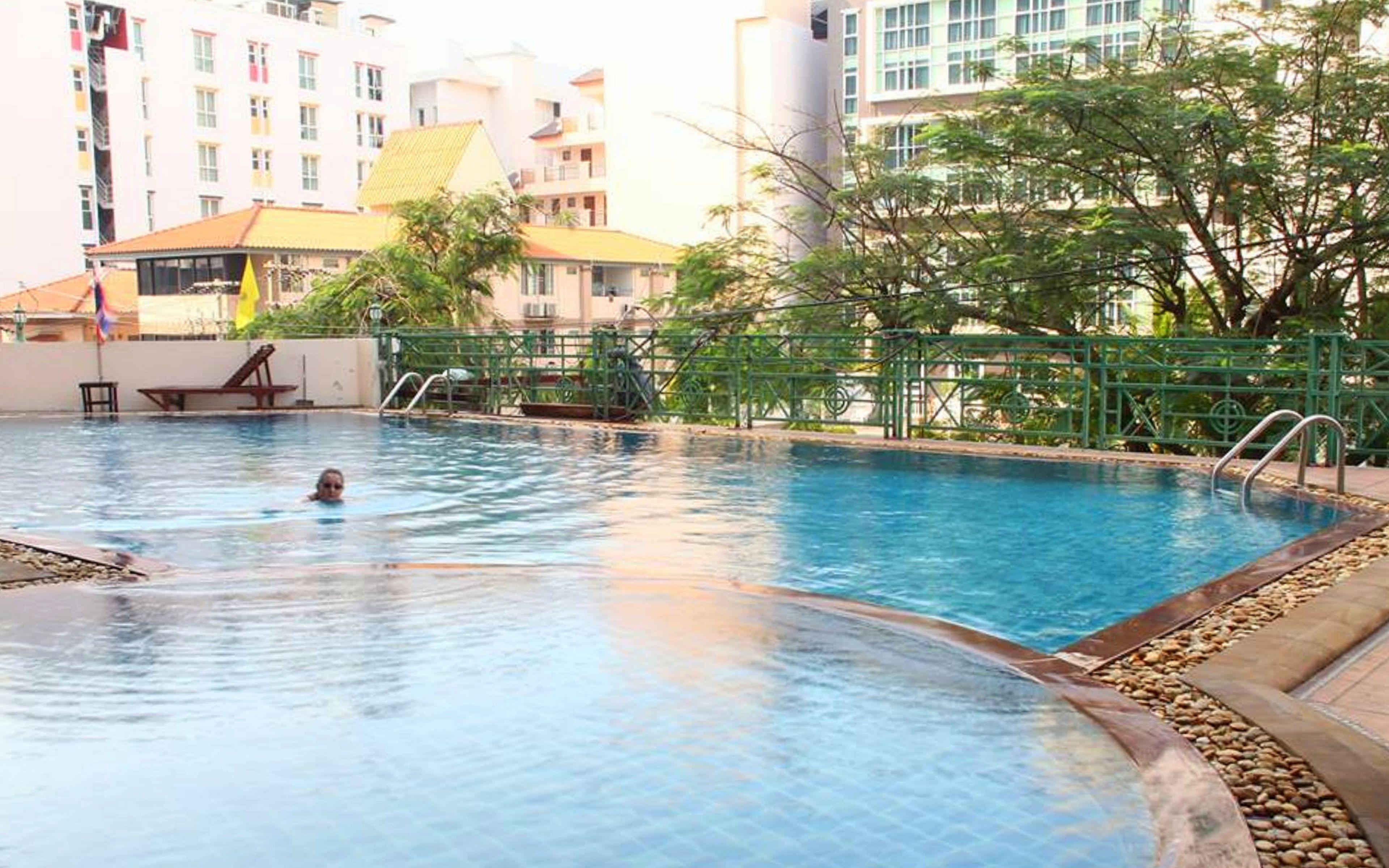 ไมค์บีชรีสอร์ท 3* Pattaya