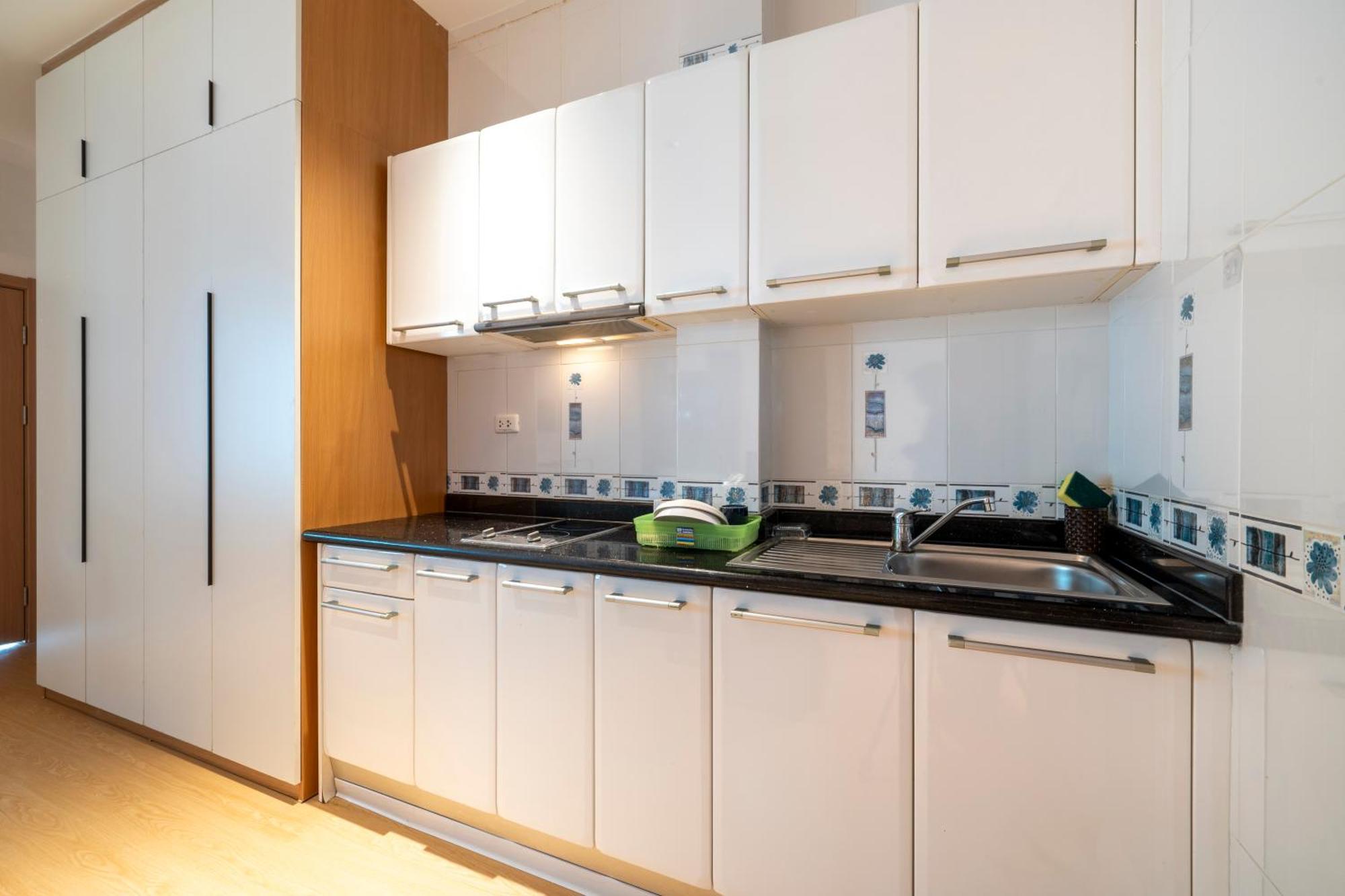 Selina Place โรงแรม