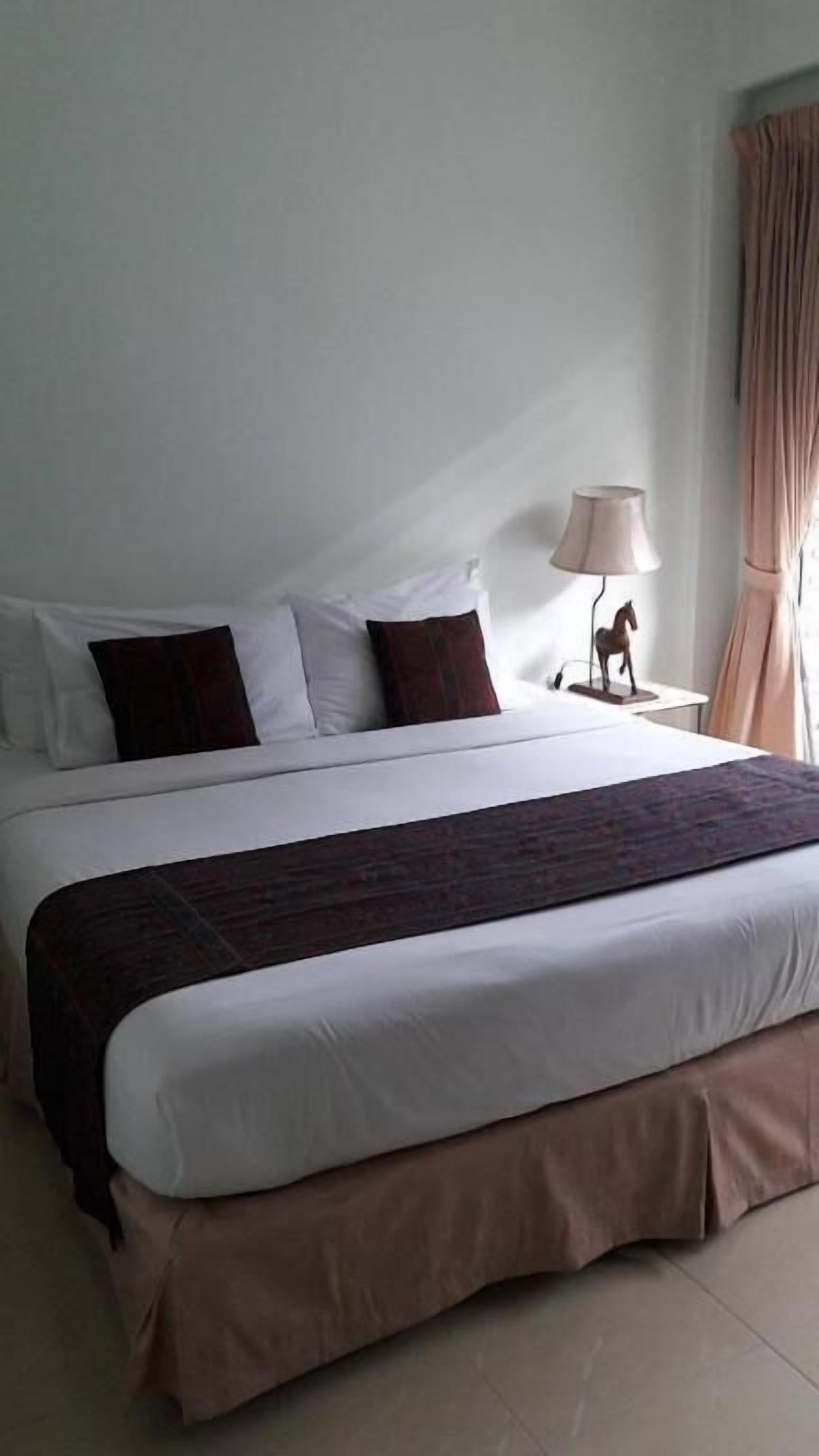 Admire House Pattaya