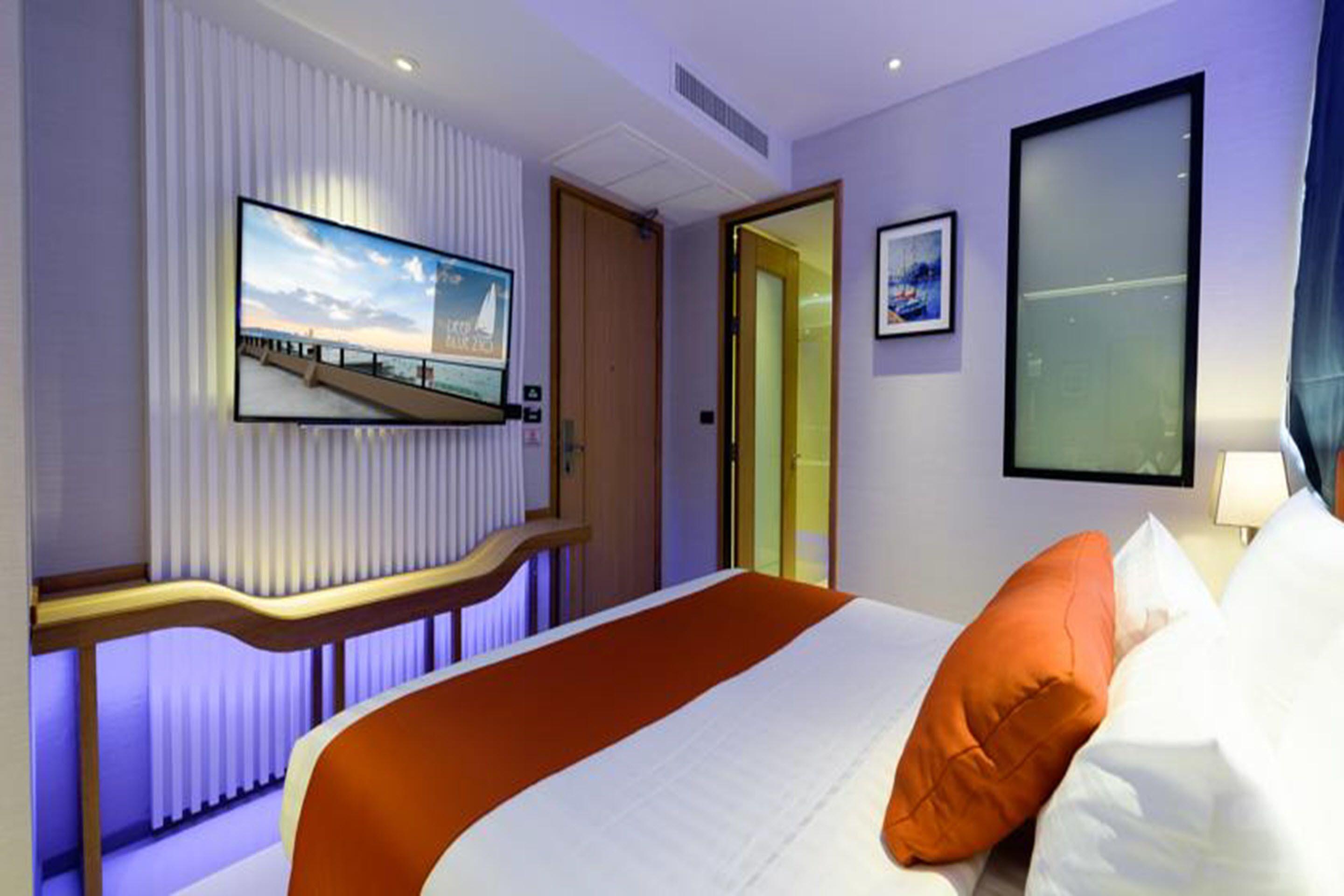 Hotel Deep Blue Z10 3*