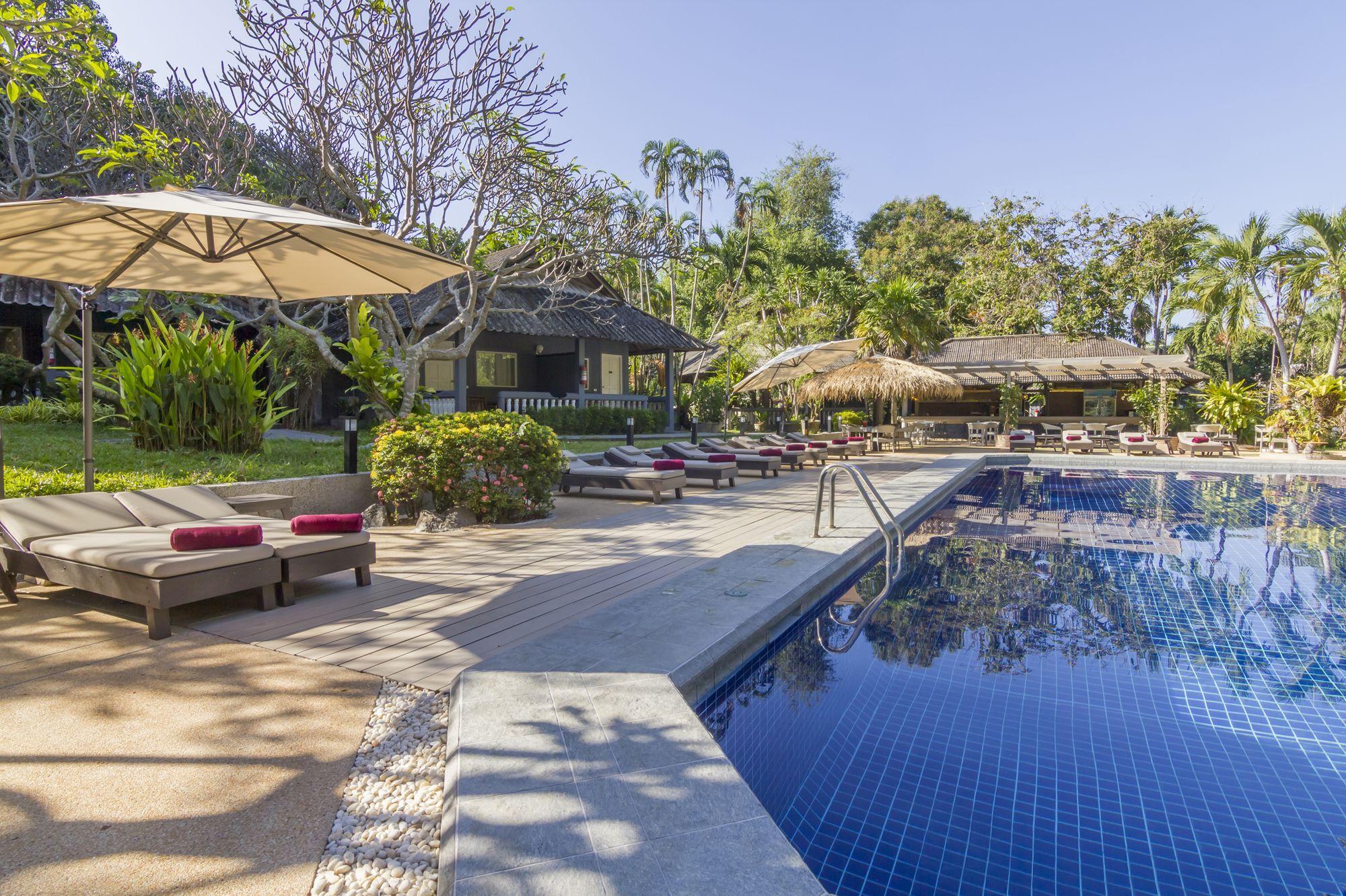 Hotel Let's Hyde & - Pool 4*