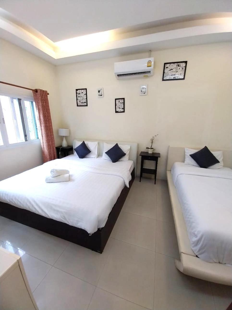 Happy N Joy Pool Near Jomtien On Thepprasit Road * Pattaya