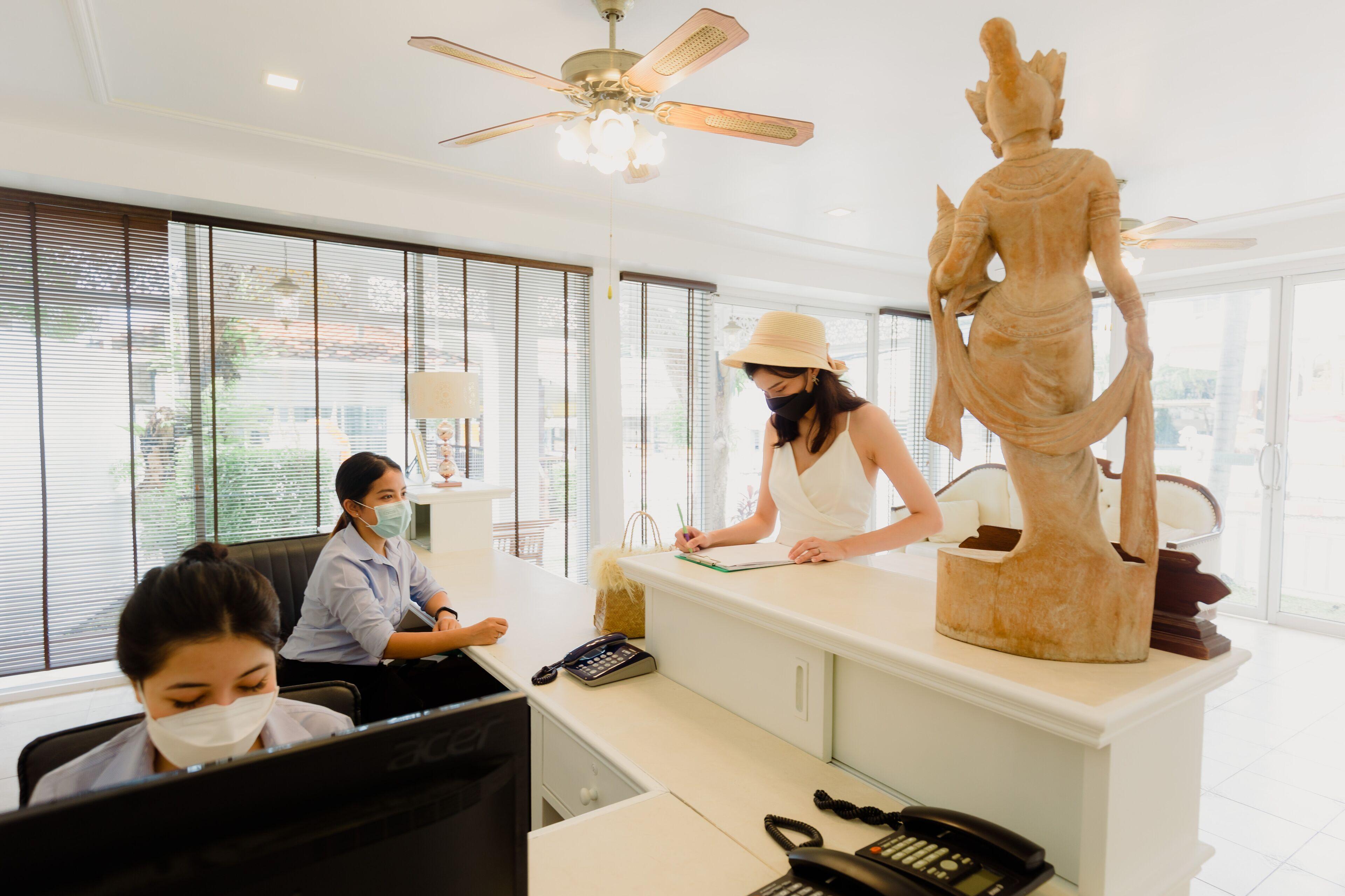 Hotel Raya Private Pool