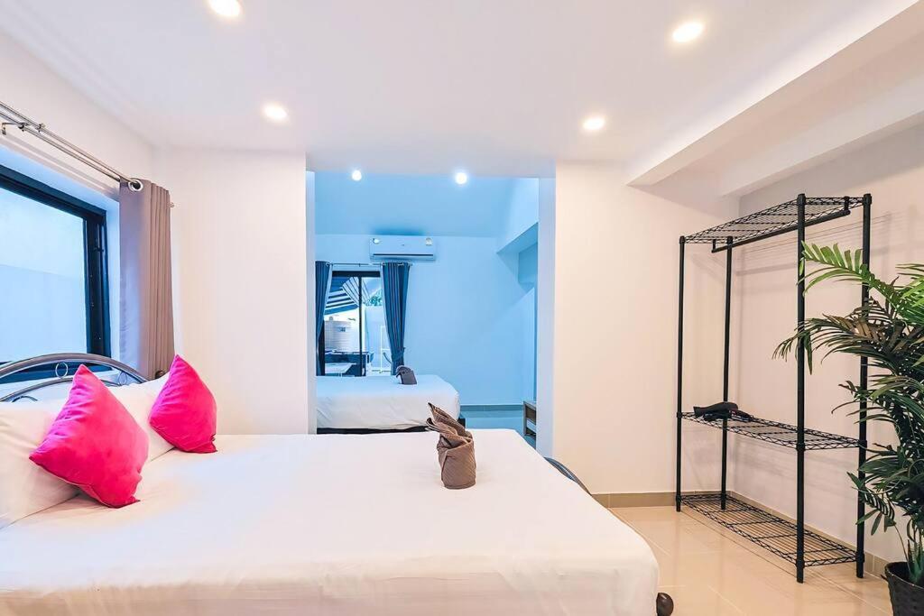 Luxury Pool Center C8 - 4 Bedroom Villa *