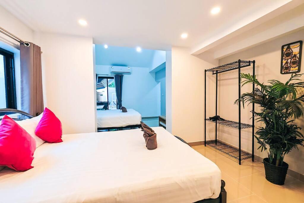 Luxury Pool Center C8 - 4 Bedroom