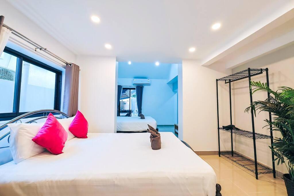 Villa Luxury Pool Center C8 - 4 Bedroom *