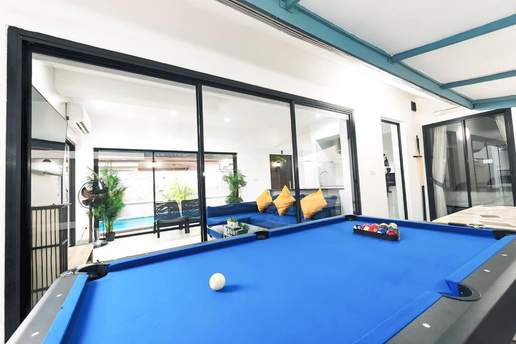 Luxury Pool Center C8 - 4 Bedroom * Pattaya