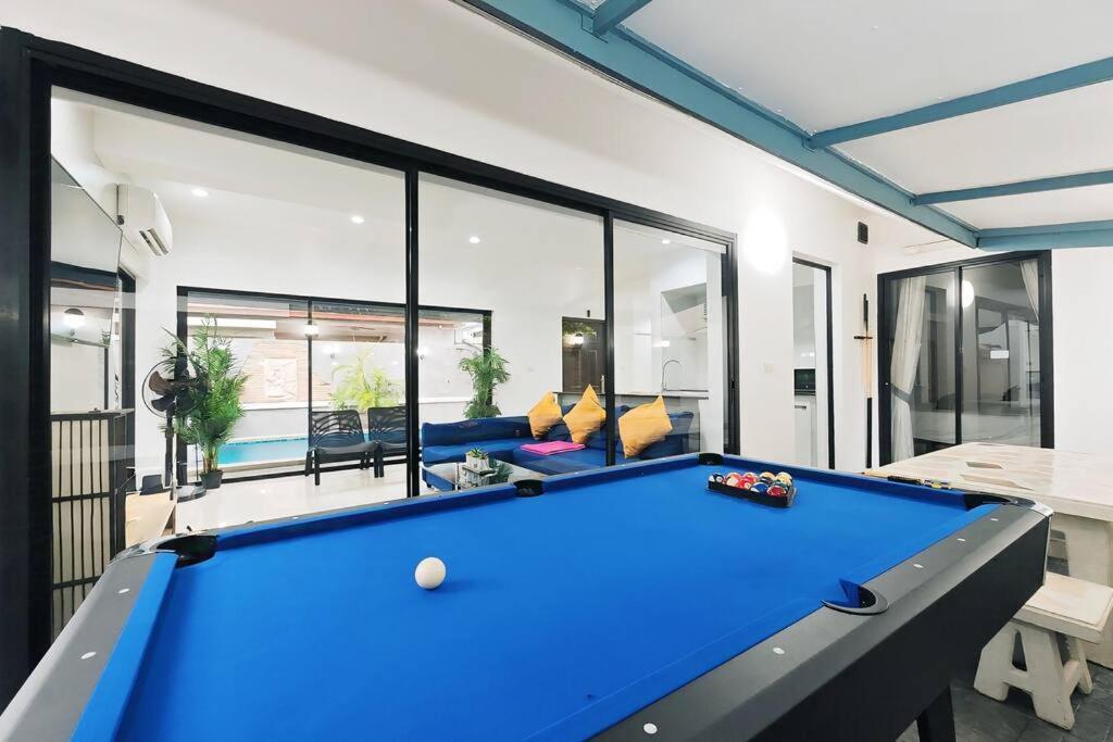 Luxury Pool Center C8 - 4 Bedroom * Pattaya