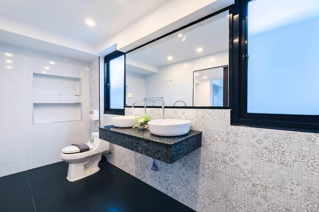 Luxury Pool Center C8 - 4 Bedroom * Pattaya