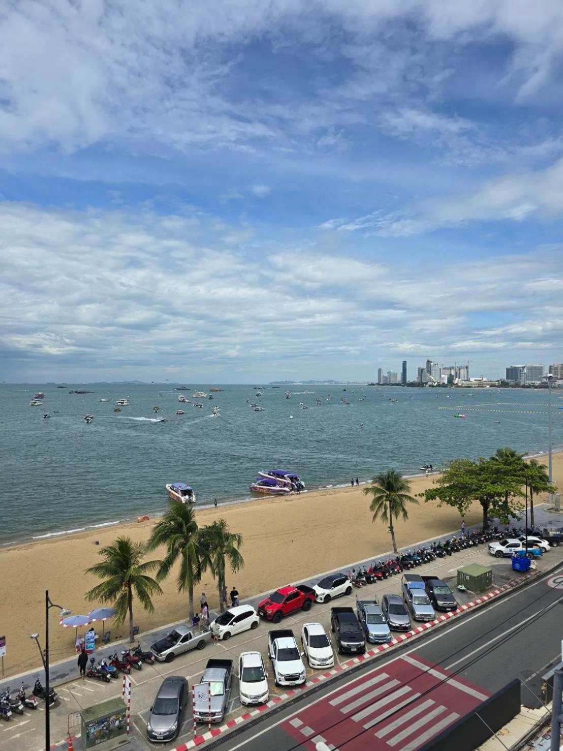 Hotel Cloudotel Walking Street Pattaya