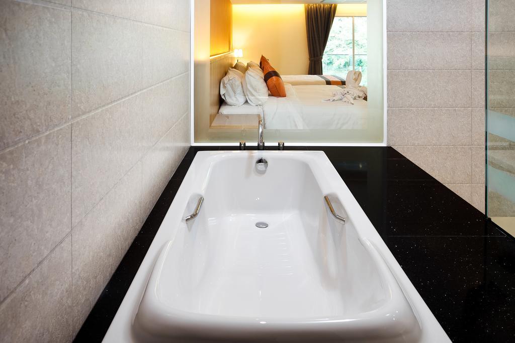 Hotel Balihai Bay Pattaya