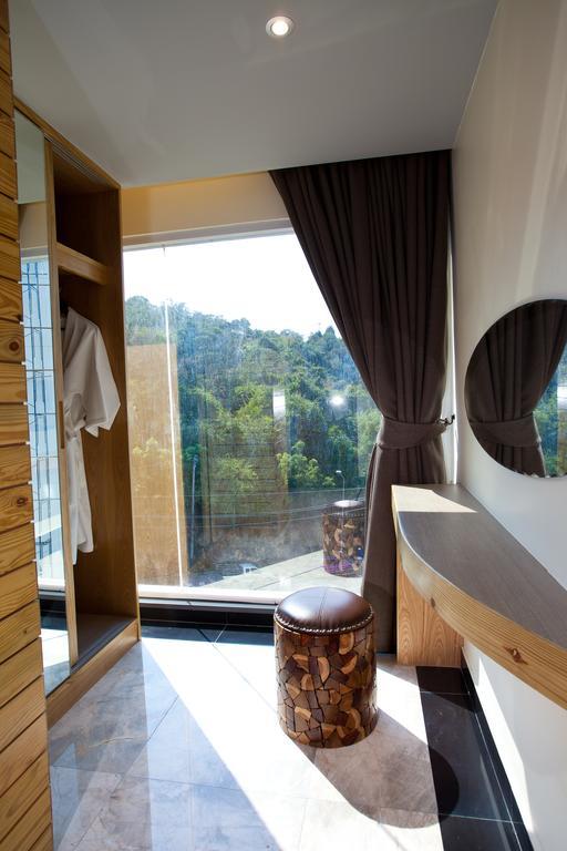 Balihai Bay 4*