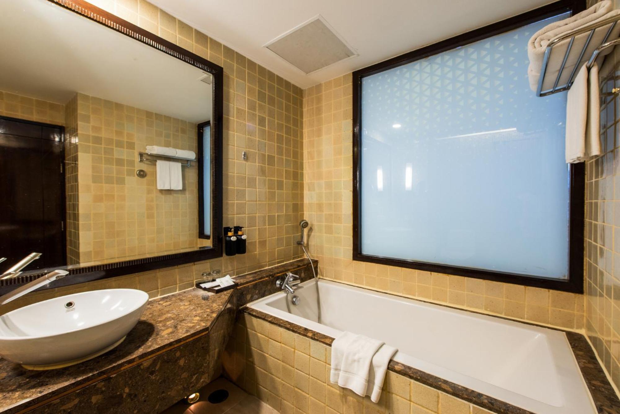 Resort Garden Cliff And 5*