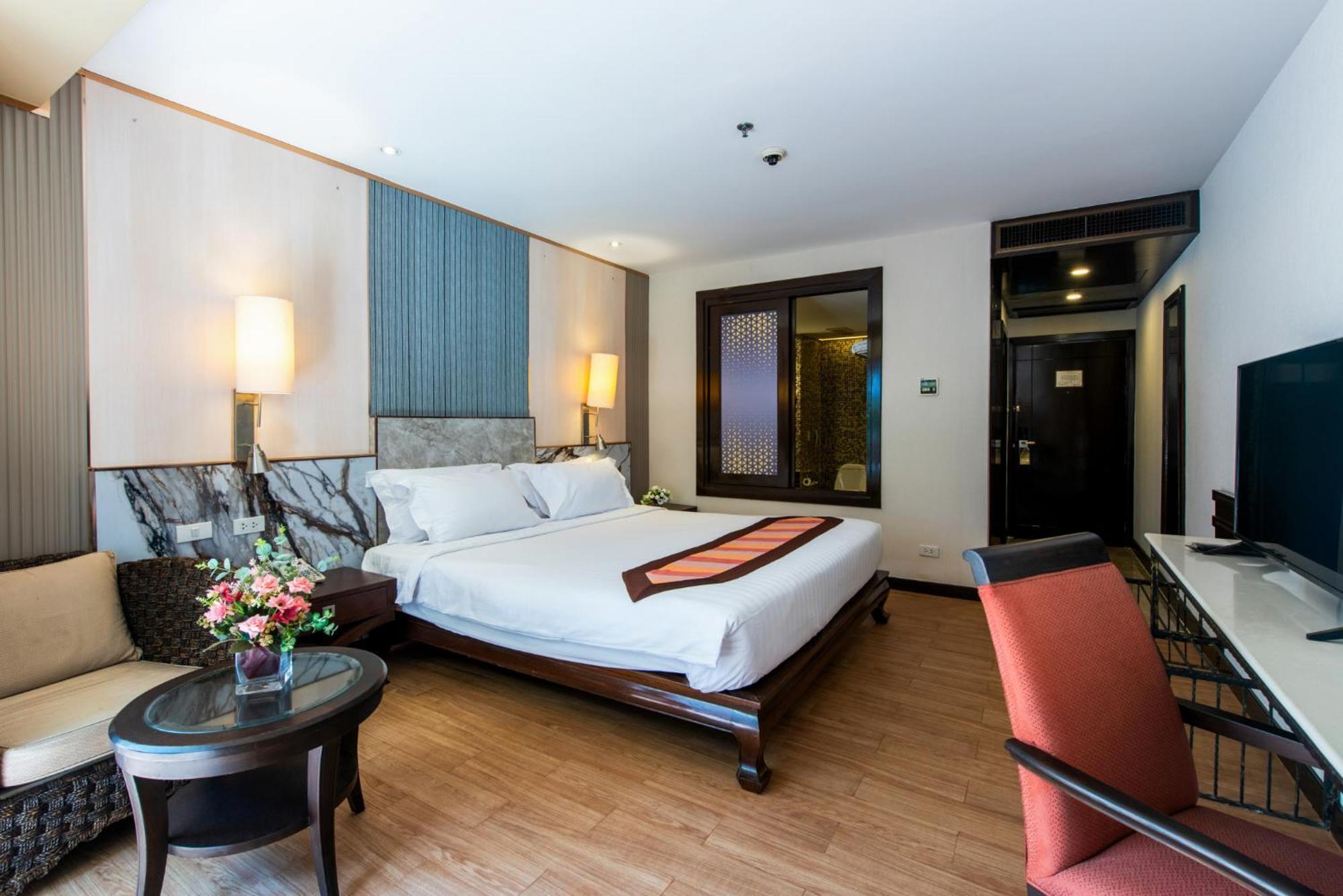 Resort Garden Cliff And