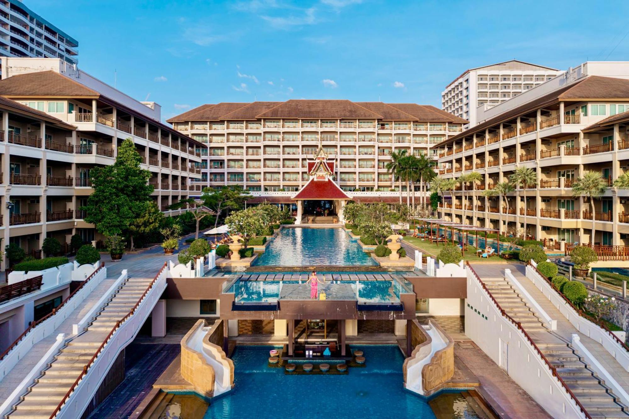 The Heritage Beachfront 4* Pattaya