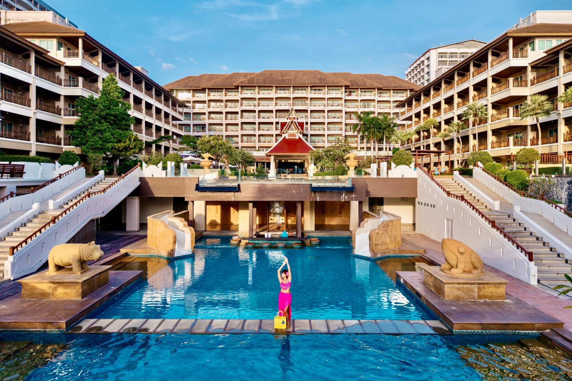 The Heritage Beachfront Resort Pattaya