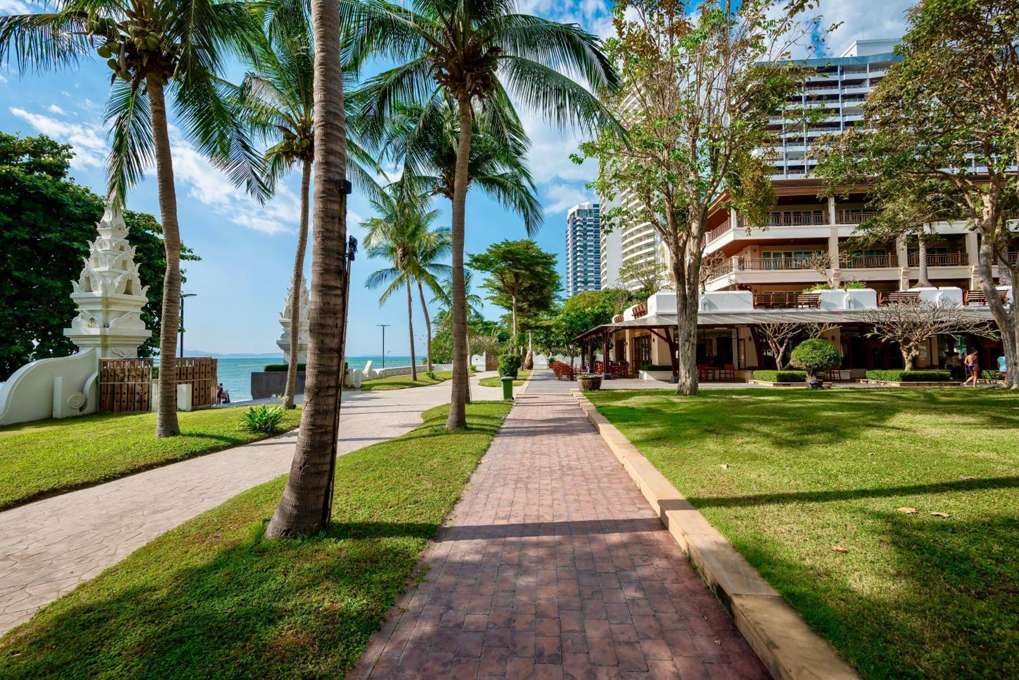 The Heritage Beachfront 4* Pattaya